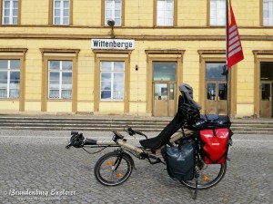 Azub Six Liegerad am Bahnhof Wittenberge